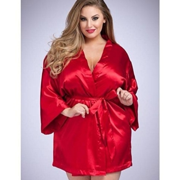 Plus Size Satin Red Robe NWT - Picture 1 of 6